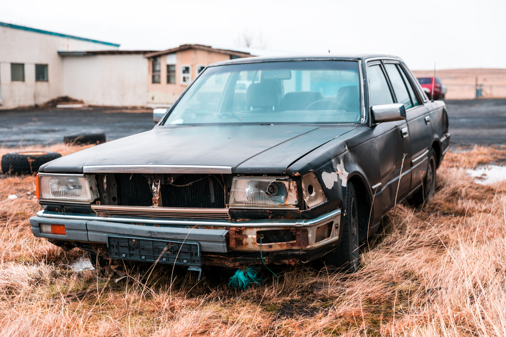 not leave junk car on your property